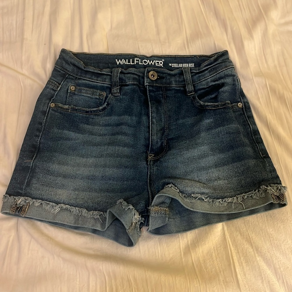Super cute Jean shorts